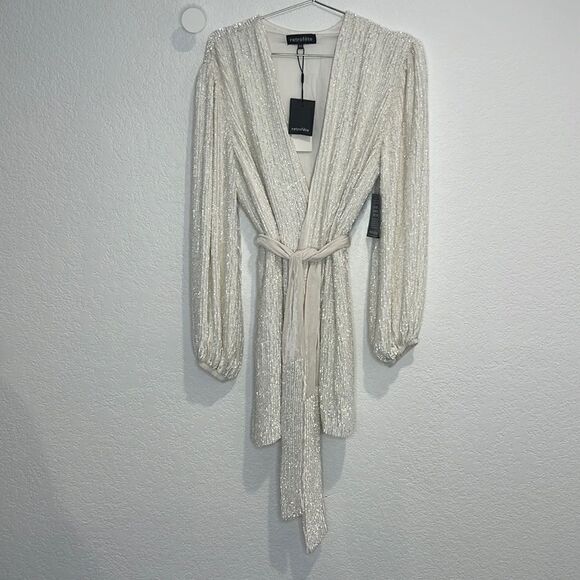 NWT Retrofete Gabrielle Robe in Moonglow White XS Revolve - Picture 2 of 15